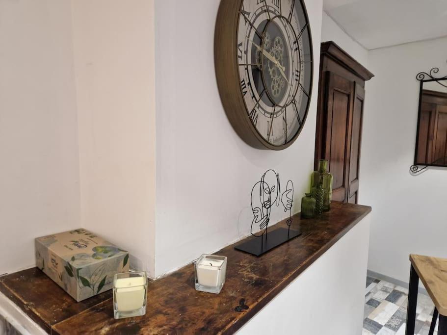 Studio Au Coeur Du Village Туртур Екстериор снимка